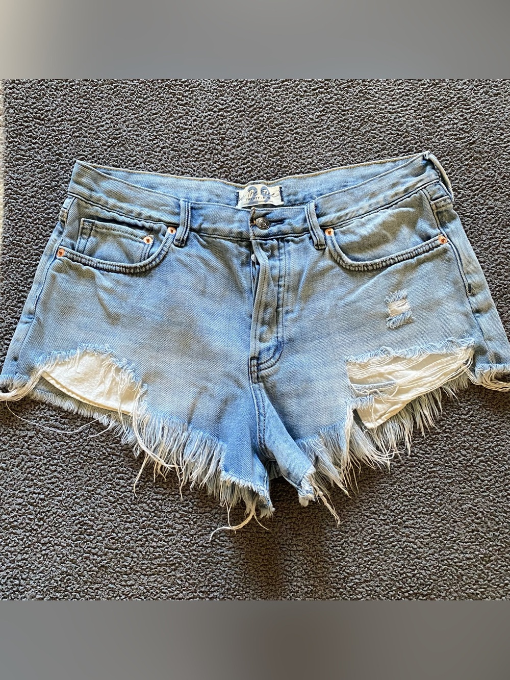 We The Free distressed hem denim jean shorts